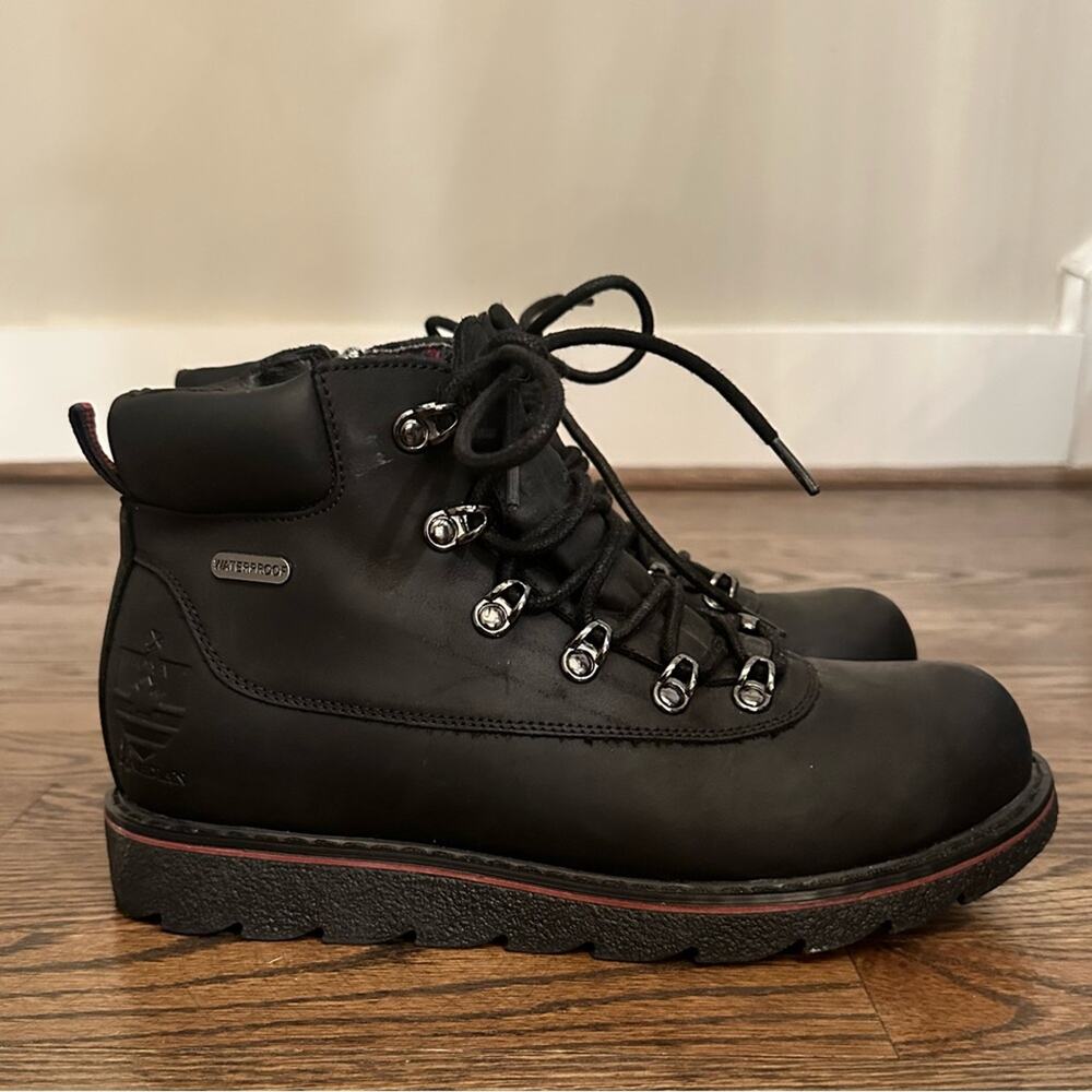 Royal Canadian Woman’s Bromont Side-Zip Boots - Waterproof Leather Size 8.5